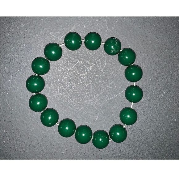 Beautiful Resin Bead Bracelet, Green, Unmarked - Picture 2 of 3